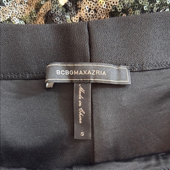 BCBGMAXAZRIA Dena Green and Black Camo Sequin Leggings Size Small - Picture 7 of 10